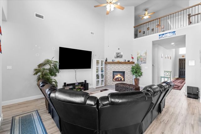 625 Alaina Drive, Desoto, TX 75115