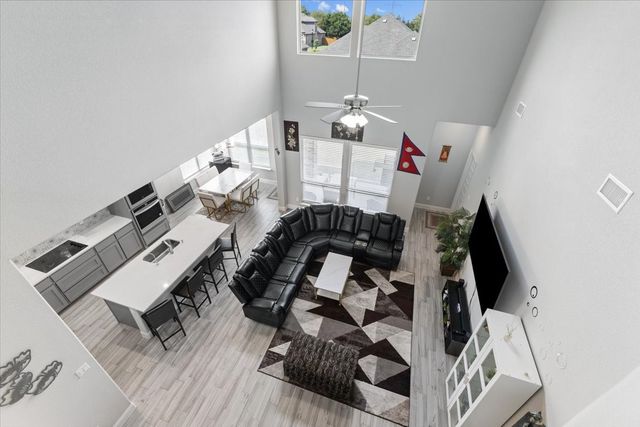 625 Alaina Drive, Desoto, TX 75115