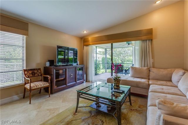 630 95th AVE N S, Naples, FL 34108