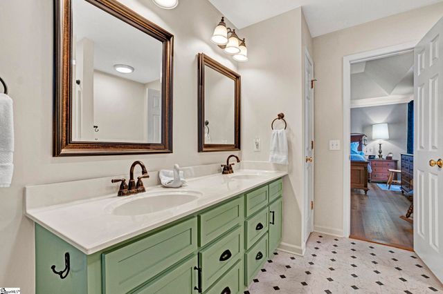 306 Rocky Chase Drive, Greenville, SC 29615