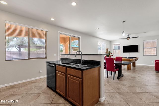 2947 E SALTSAGE Drive, Phoenix, AZ 85048