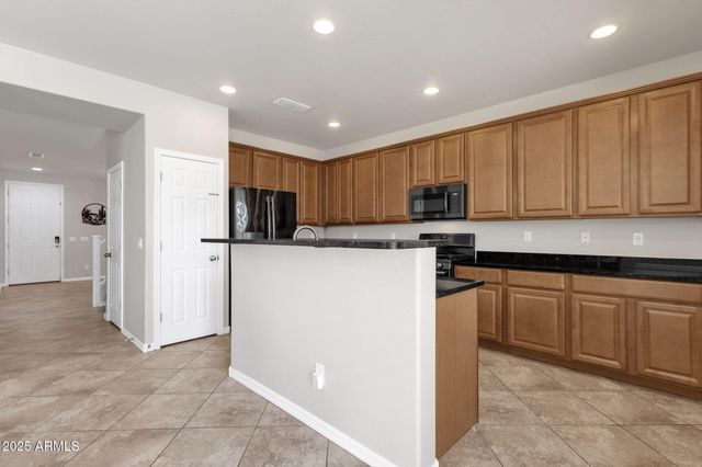 2947 E SALTSAGE Drive, Phoenix, AZ 85048