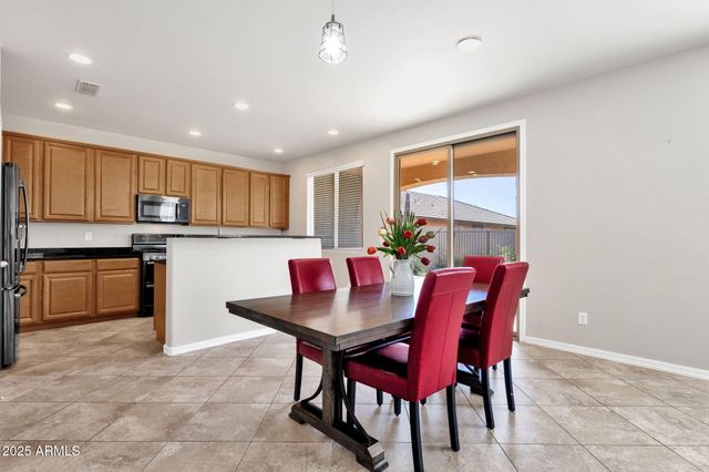 2947 E SALTSAGE Drive, Phoenix, AZ 85048