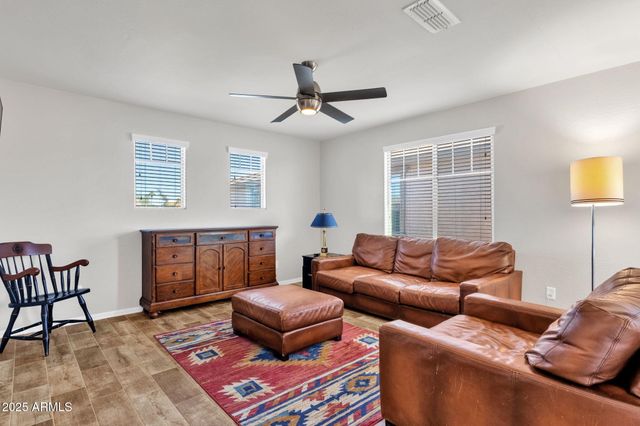 2947 E SALTSAGE Drive, Phoenix, AZ 85048