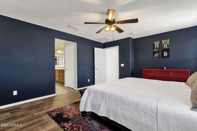 2947 E SALTSAGE Drive, Phoenix, AZ 85048