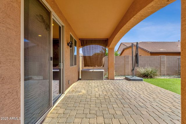 2947 E SALTSAGE Drive, Phoenix, AZ 85048