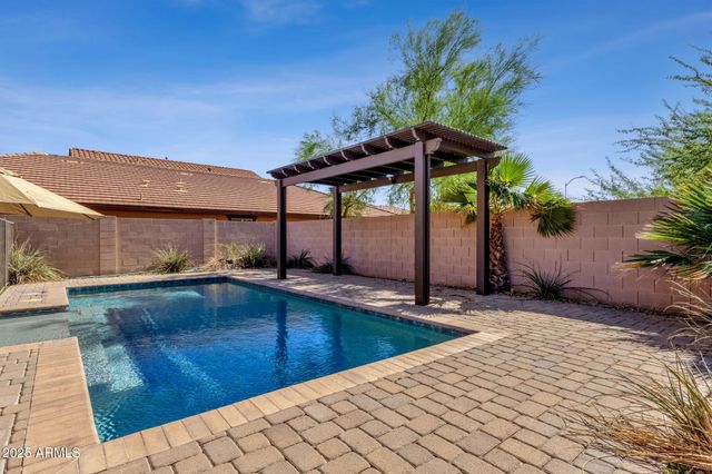 2947 E SALTSAGE Drive, Phoenix, AZ 85048