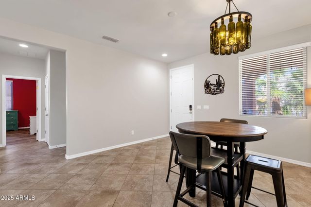 2947 E SALTSAGE Drive, Phoenix, AZ 85048