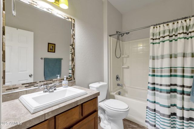 2947 E SALTSAGE Drive, Phoenix, AZ 85048