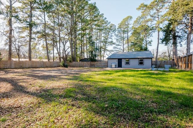 732 Ravine Street, Emory, TX 75440