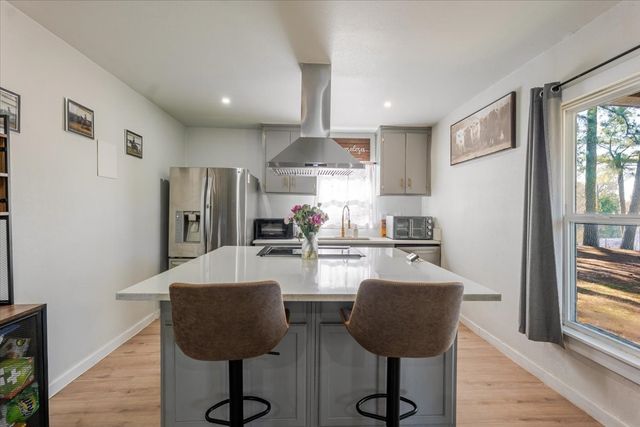 732 Ravine Street, Emory, TX 75440