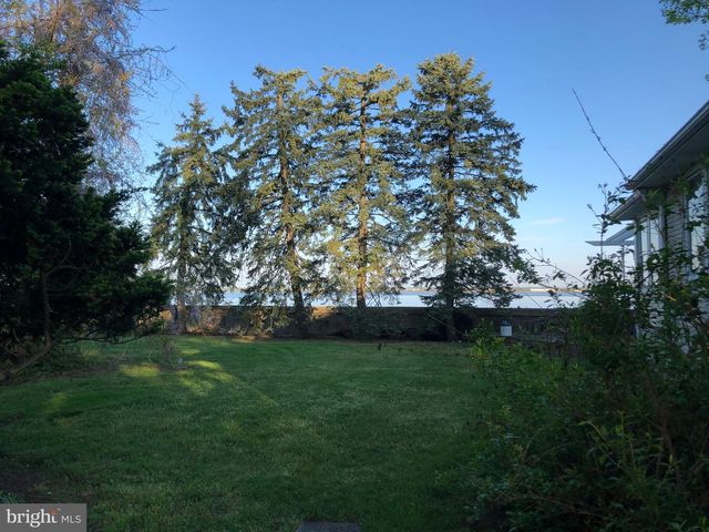 171 N RIVER DR, Pennsville, NJ 08070