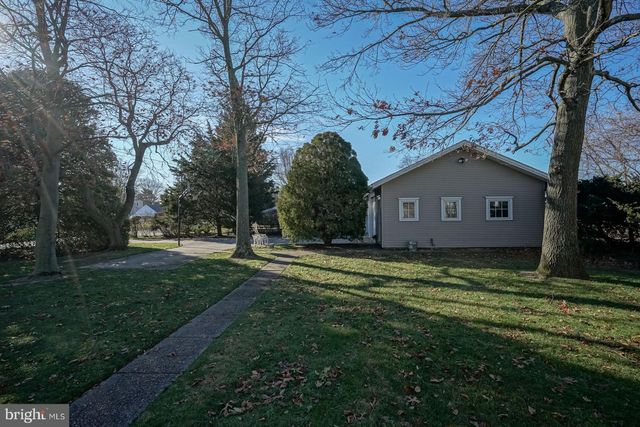 171 N RIVER DR, Pennsville, NJ 08070