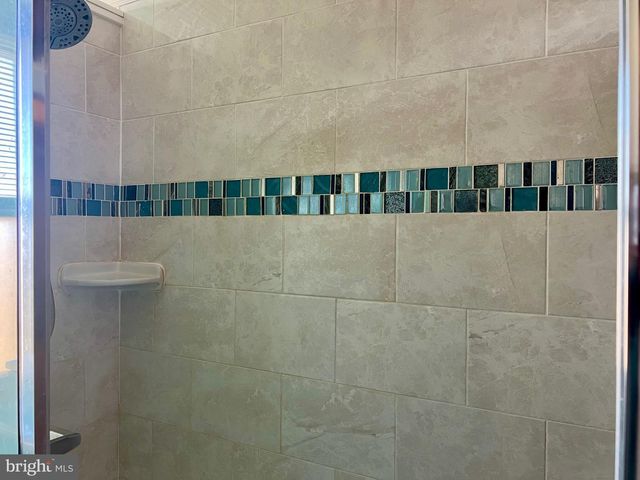 171 N RIVER DR, Pennsville, NJ 08070