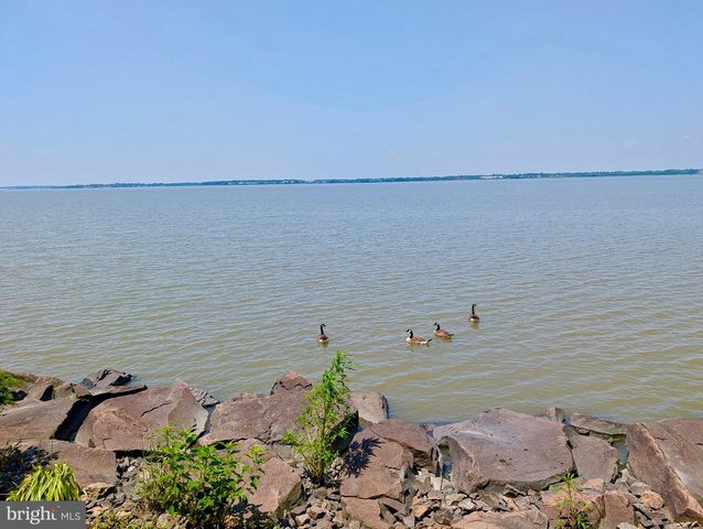 171 N RIVER DR, Pennsville, NJ 08070
