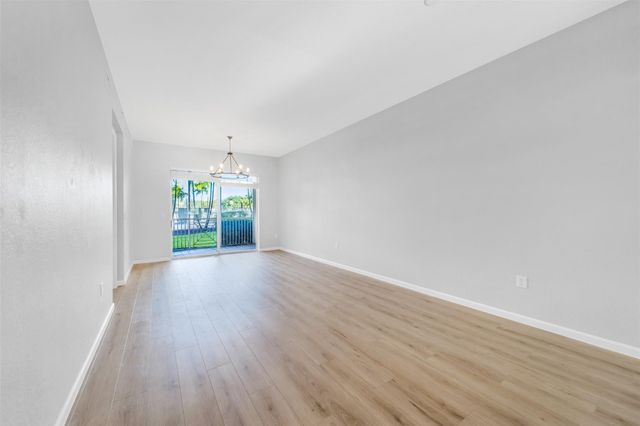 3500 OAKS CLUBHOUSE Drive 102, Pompano Beach, FL 33069