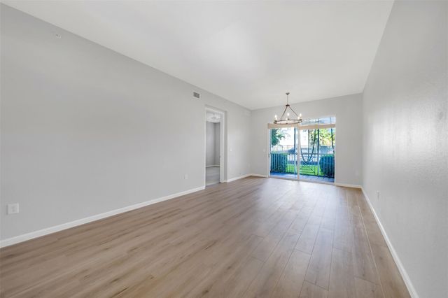 3500 OAKS CLUBHOUSE Drive 102, Pompano Beach, FL 33069