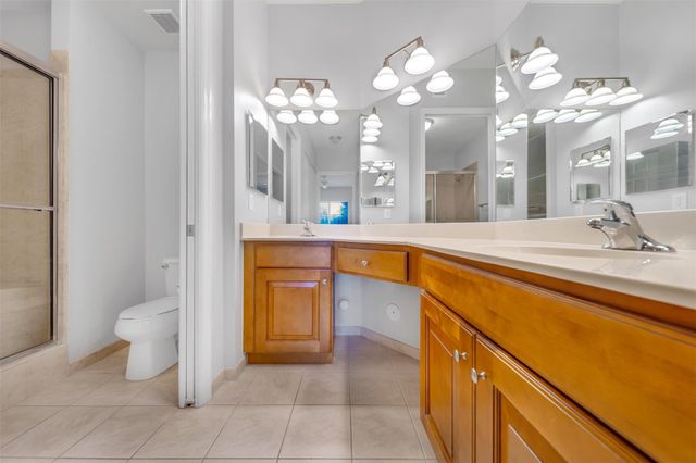 3500 OAKS CLUBHOUSE Drive 102, Pompano Beach, FL 33069