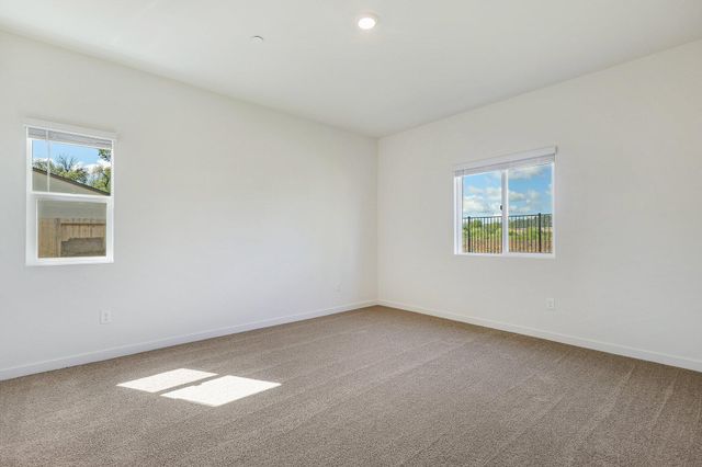 3817 Thea Drive, Redding, CA 96001