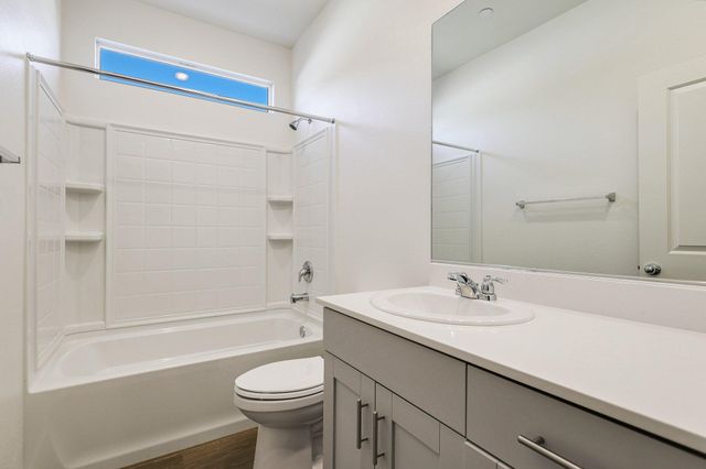 3817 Thea Drive, Redding, CA 96001