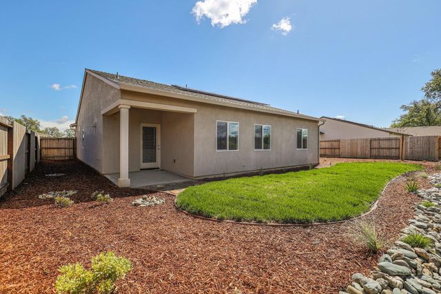 3817 Thea Drive, Redding, CA 96001