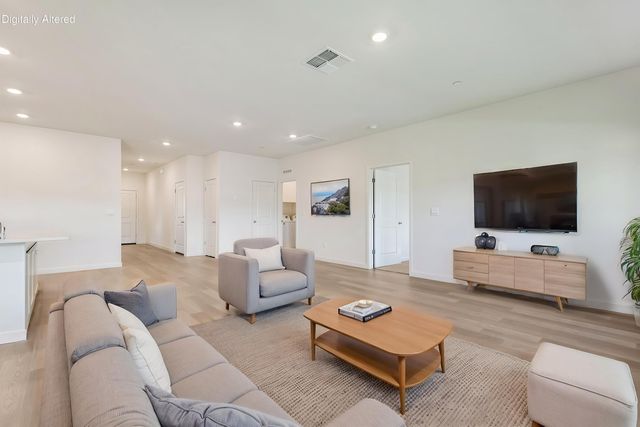 3817 Thea Drive, Redding, CA 96001