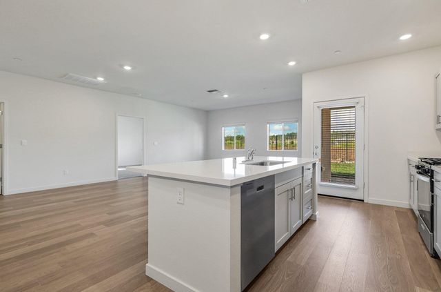 3817 Thea Drive, Redding, CA 96001