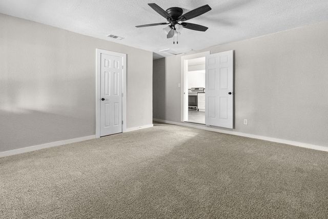 3939 E 4th Street, Fort Worth, TX 76111
