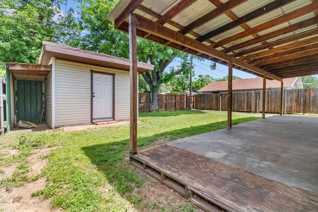 3939 E 4th Street, Fort Worth, TX 76111