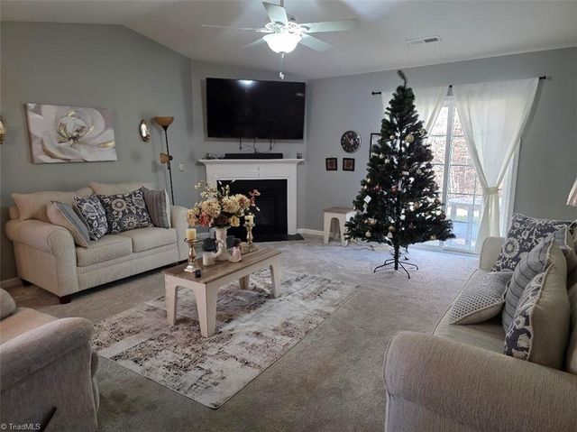 4939 Mount Hope Drive, Winston-salem, NC 27107