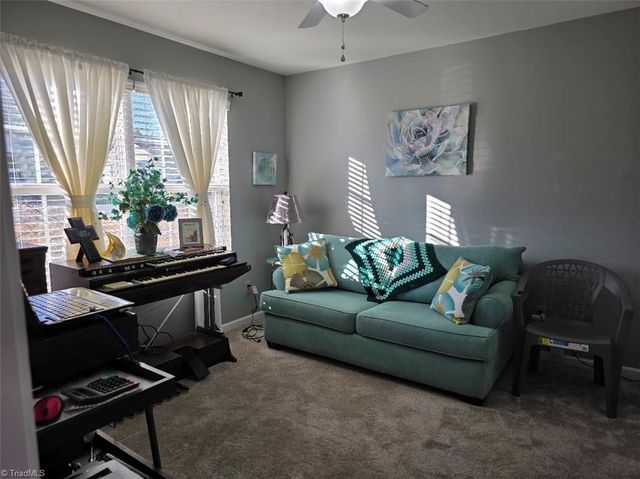 4939 Mount Hope Drive, Winston-salem, NC 27107