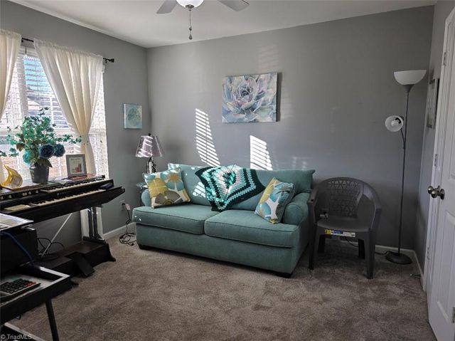 4939 Mount Hope Drive, Winston-salem, NC 27107