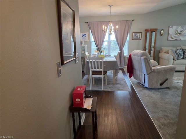 4939 Mount Hope Drive, Winston-salem, NC 27107