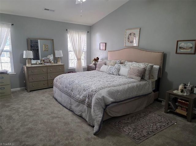 4939 Mount Hope Drive, Winston-salem, NC 27107