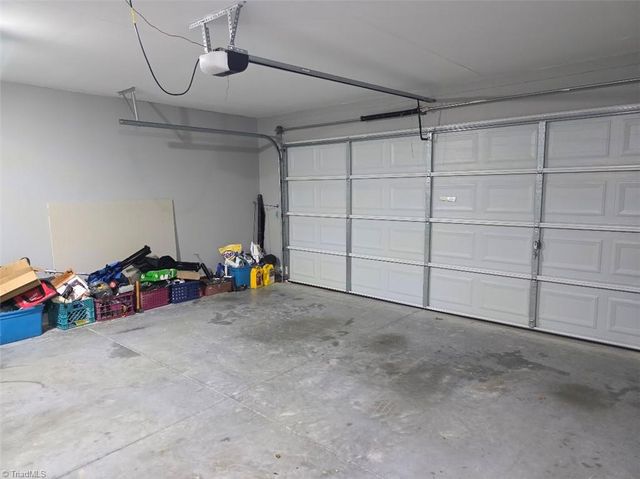 4939 Mount Hope Drive, Winston-salem, NC 27107