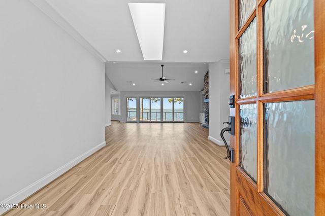 106 Mace Point, West End, NC 27376