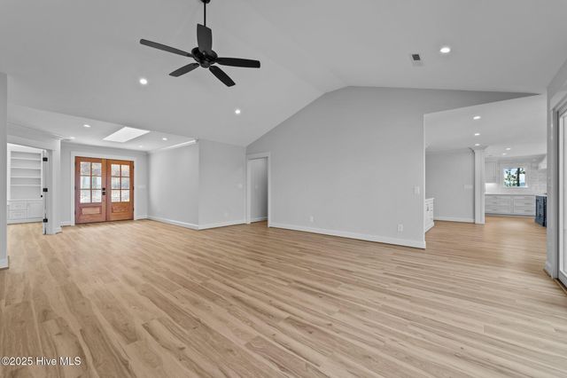 106 Mace Point, West End, NC 27376