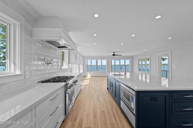 106 Mace Point, West End, NC 27376