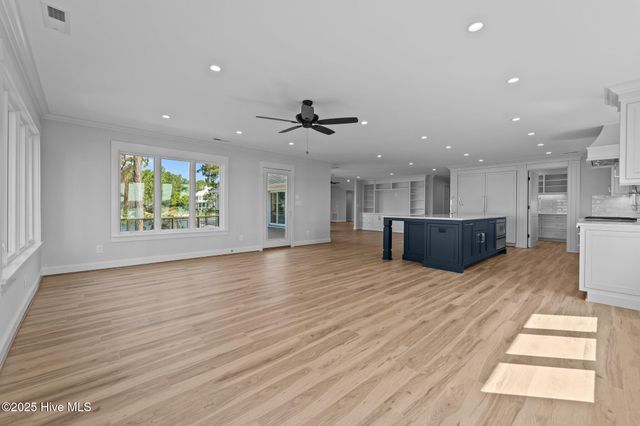 106 Mace Point, West End, NC 27376
