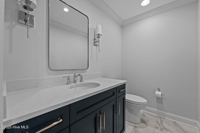 106 Mace Point, West End, NC 27376