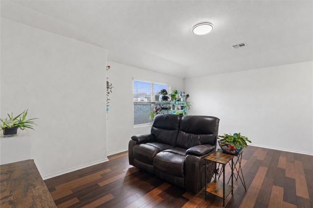 832 Mallow RD, Leander, TX 78641