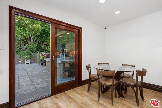 2108 San Ysidro Drive, Beverly Hills, CA 90210