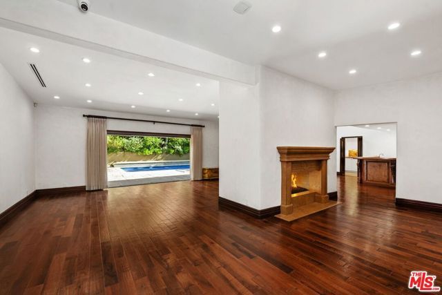 2108 San Ysidro Drive, Beverly Hills, CA 90210