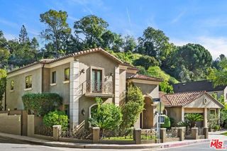 2108 San Ysidro Drive, Beverly Hills, CA 90210
