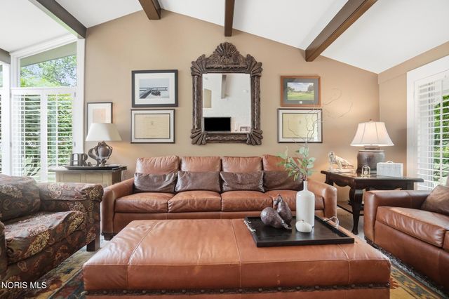 3751 Sulphur Spring Road, Ottawa Hills, OH 43606