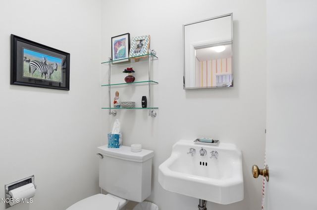 3751 Sulphur Spring Road, Ottawa Hills, OH 43606