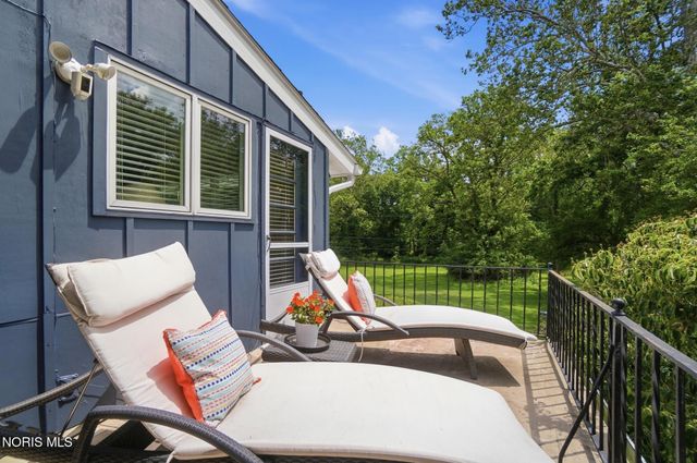 3751 Sulphur Spring Road, Ottawa Hills, OH 43606