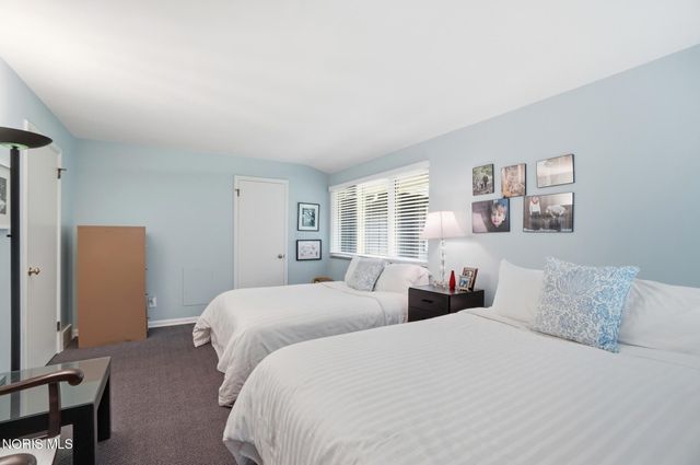 3751 Sulphur Spring Road, Ottawa Hills, OH 43606