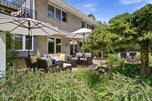 3751 Sulphur Spring Road, Ottawa Hills, OH 43606