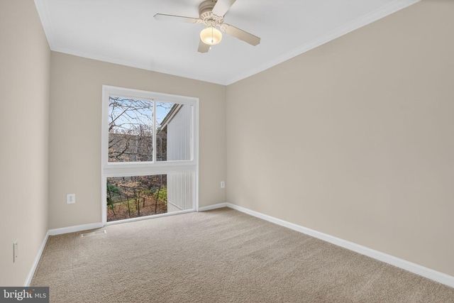 3052 SUGAR LN, Vienna, VA 22181